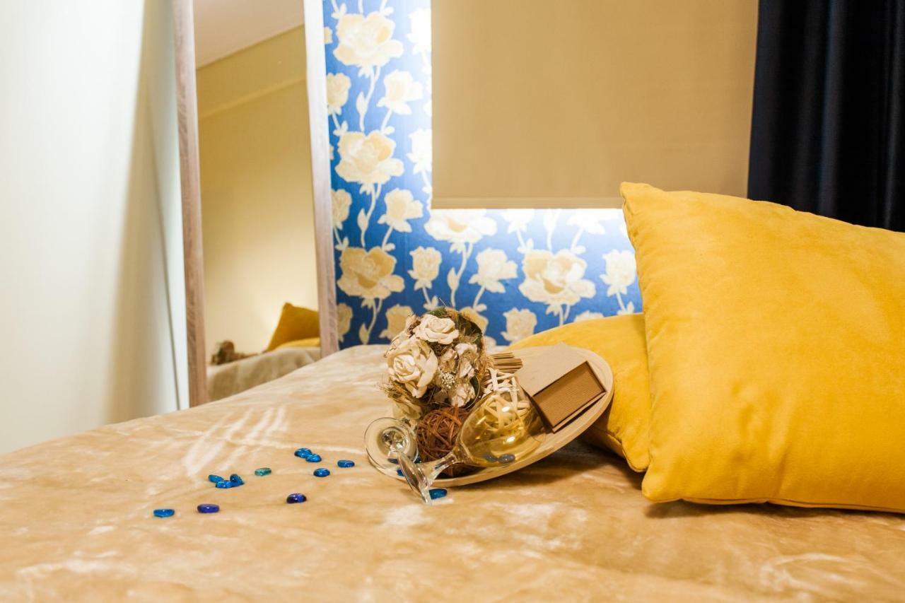 Private Central View Rooms In Apartment Near To Acropolis Metro Station Athens Luaran gambar