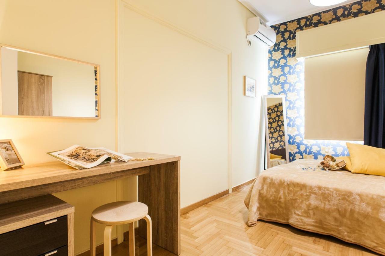 Private Central View Rooms In Apartment Near To Acropolis Metro Station Athens Luaran gambar